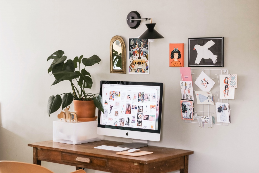 6 Steps to Create The Perfect Workspace At Home