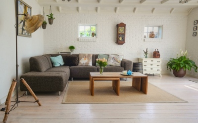living-room-couch-interior-room-584399