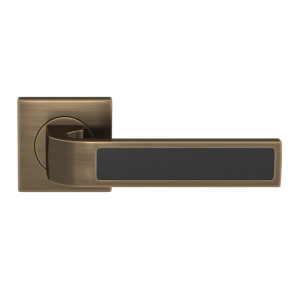 Ski-Recess-Leather handle