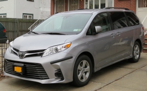 Family Minivan: 5 AWD Models With High Ground Clearance
